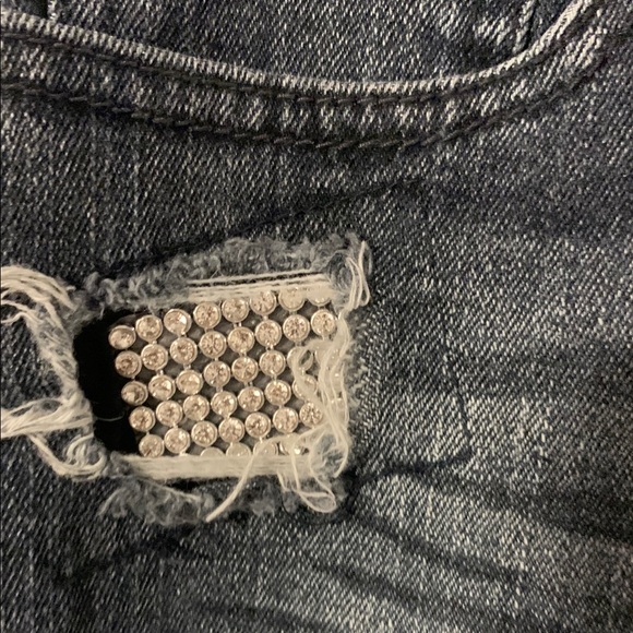 BONGO Blue Distressed Jean Shorts Cut-Off Style - Picture 6 of 10